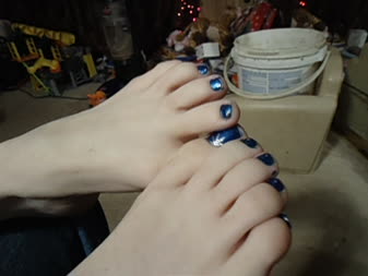 Toe Play 1