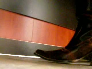 WITHOUT KNOWING ACT (HIDDEN CAM) - Officegirl With Her Cowboy Boots Ao14b