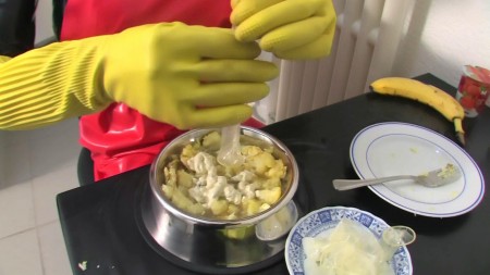 Bizarre Latex Cum And Pee Treatment Part 3 Of 6 - Hd clip 1980 x 1080 px
latex mistress leila wears now a red latex apron and yellow rubber household gloves. She prepares the dinner for the slave. A very special one. Mashed potatoes, cum from different condoms and pee in a dog bowl...

die bizarre latex sperma und urin behandlung teil 3 von 6

hd clip 1980 x 1080 px
latexherrin leila trgt nun eine rote latexschrze und gelbe gummi haushaltshandschuhe. Sie bereitet das nachtessen fr den sklaven vor, ein sehr spezielles. Kartoffelbrei mit sperma aus verschiedenen kondomen und abgestandener urin in einem hundenapf..