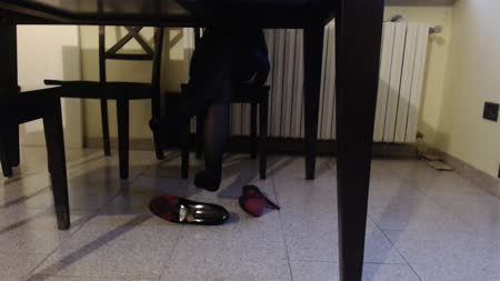 eva fetish queen - Playing With My Shoes Sitting In My Living Room Table eva fetish queen - Playing With My Shoes Sitting In My Living Room Table